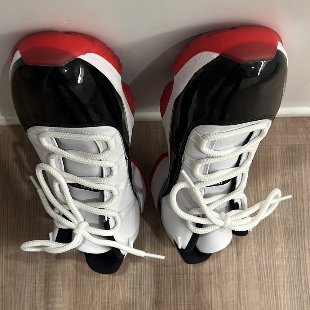Jordan 11 Low Bred Size 13 - New - Picture 5 of 6